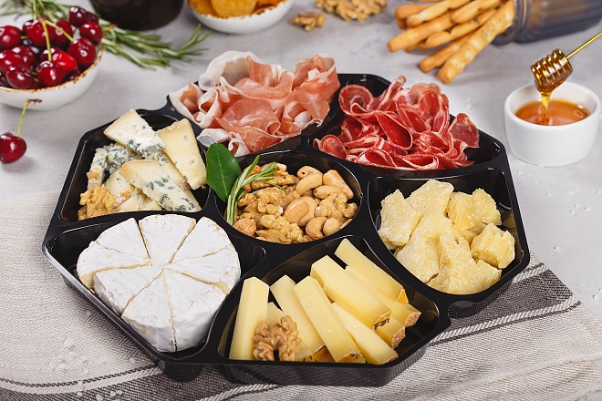 Тарелка «Сырно-мясное ассорти»